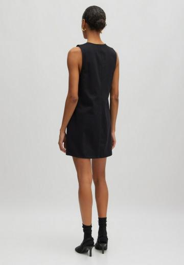 Короткое платье