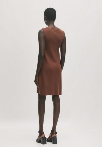 Вязаное платье