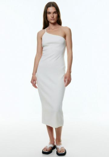 Платье футляр