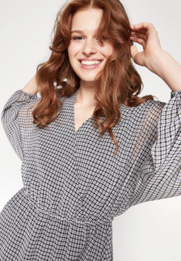 Короткое платье