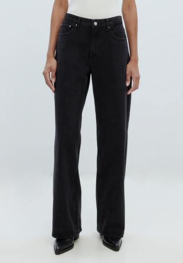 Свободные джинсы