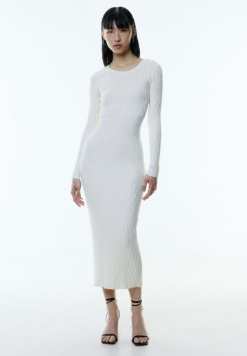 Платье футляр