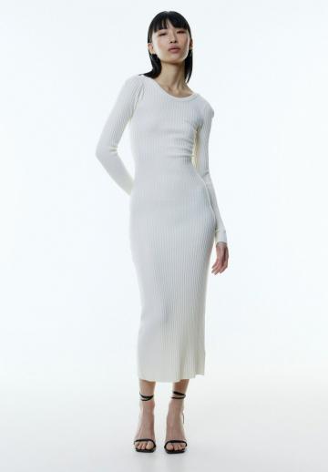 Платье футляр