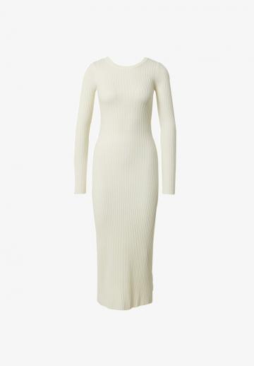 Платье футляр