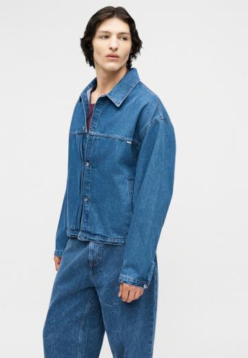 Джинсовая куртка
