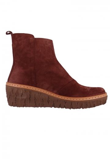 Сапожки на танкетке