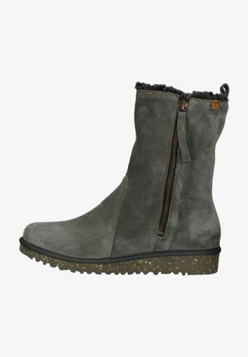 Сапожки на танкетке