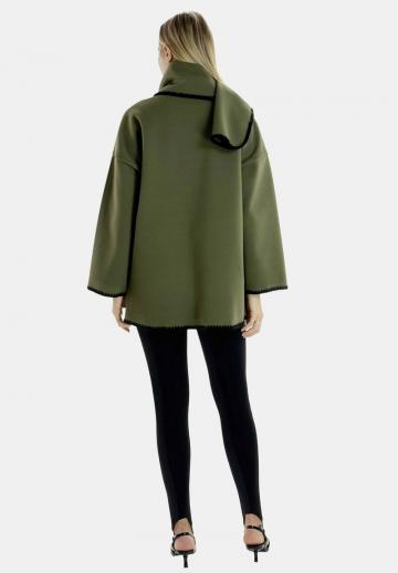 Короткое пальто