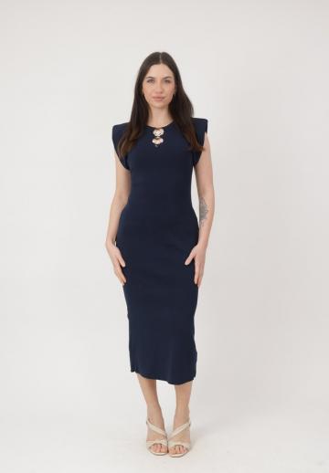 Платье футляр