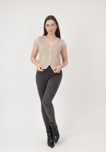 Пуховой жилет