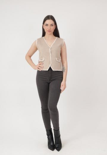 Пуховой жилет