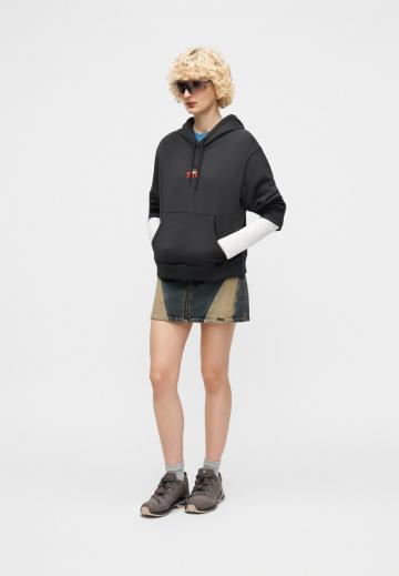 Пуловер с капюшоном