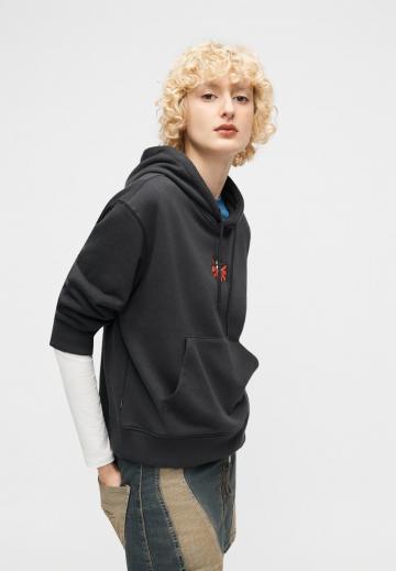 Пуловер с капюшоном