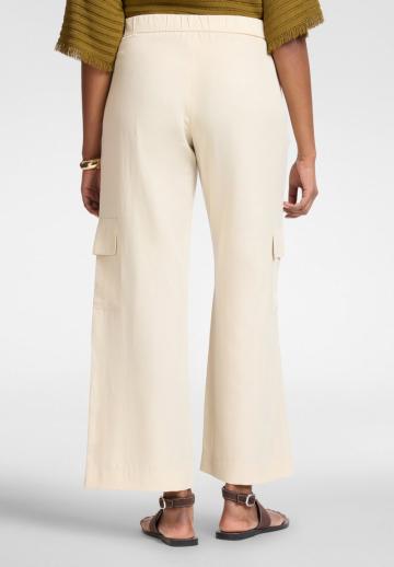 Брюки с накладными карманами