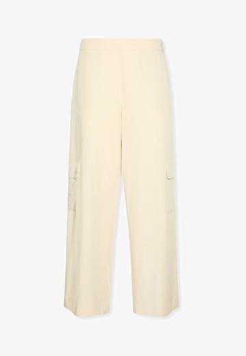 Брюки с накладными карманами