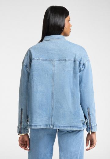 Джинсовая куртка