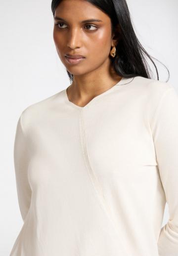 Длинный пуловер