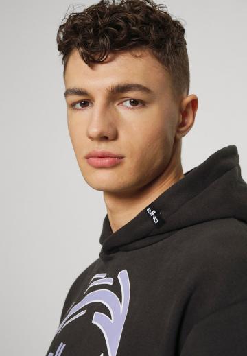 Спортивная кофта