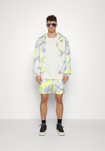 Спортивная кофта