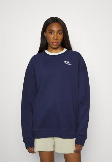 Спортивная кофта