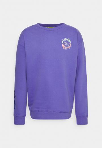 Спортивная толстовка