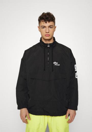 Спортивная куртка