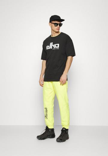 Спортивные штаны