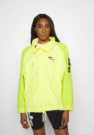 Спортивная куртка