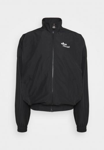 Спортивная куртка