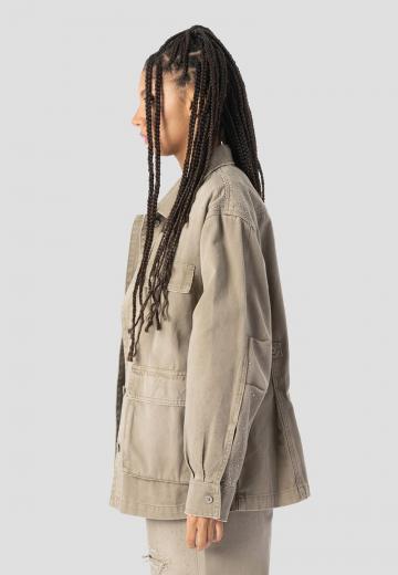 Куртка с накладнымит карманами