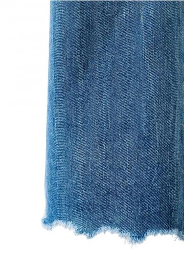 Короткие джинсы