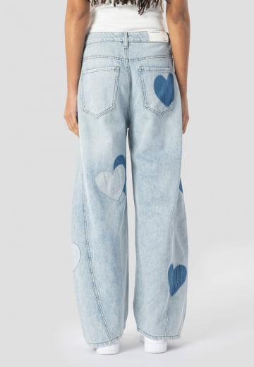 Свободные джинсы