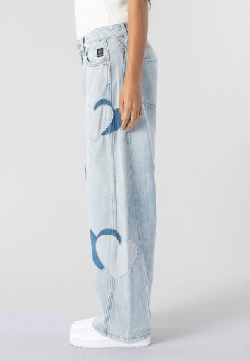 Свободные джинсы