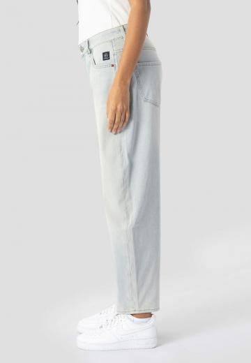 Свободные джинсы