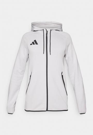 Спортивная кофта