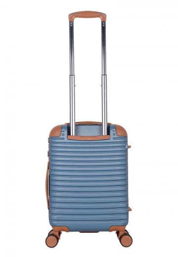 Чемодан на колесах