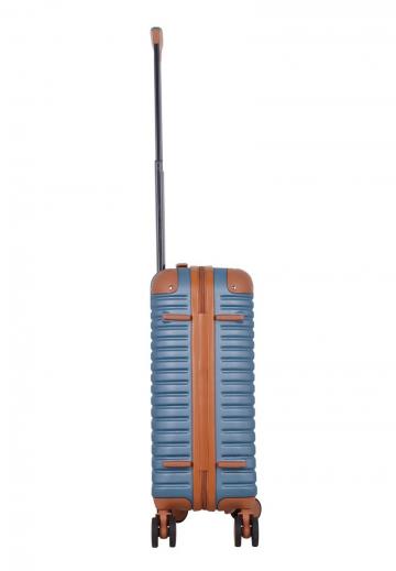 Чемодан на колесах