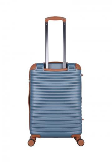 Чемодан на колесах