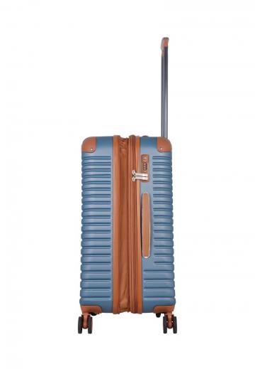 Чемодан на колесах