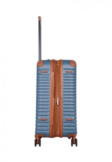 Чемодан на колесах