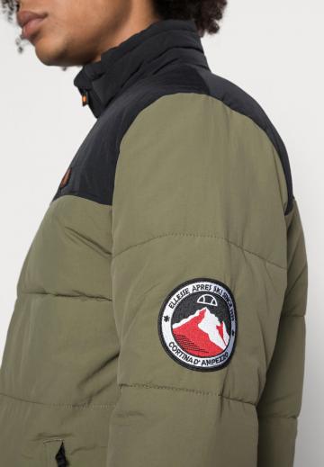 Зимняя куртка