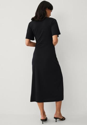 Платье футляр