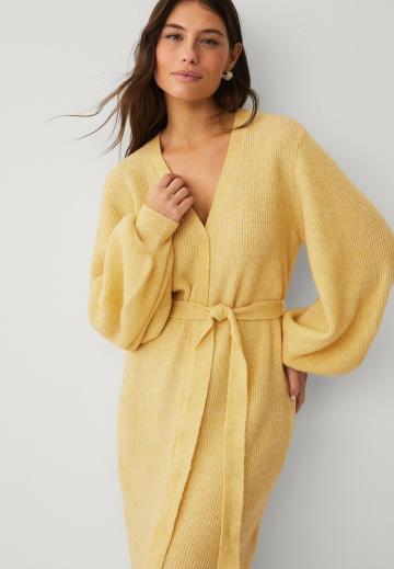 Вязаное платье