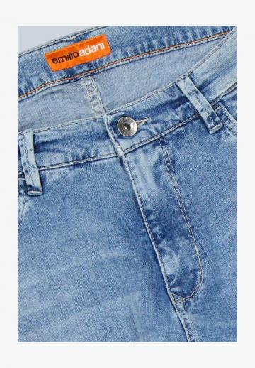 Узкие джинсы