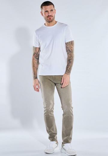 Узкие джинсы