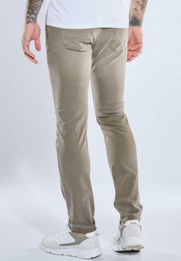 Узкие джинсы