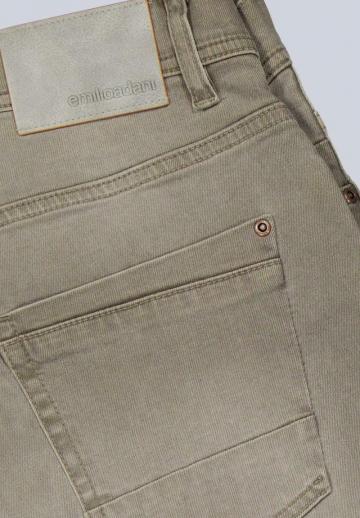 Узкие джинсы