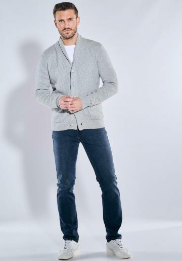 Вязаная кофта