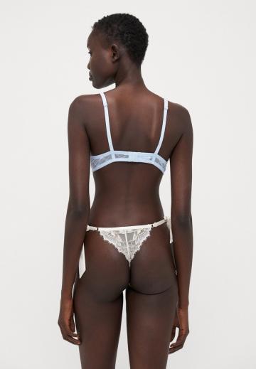 Бюстгальтер без косточек