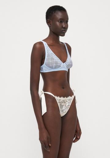 Бюстгальтер без косточек